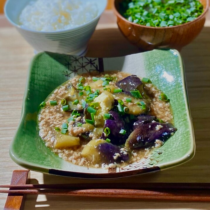 やさしい味☘️なすの鶏そぼろ煮【和食・主菜】